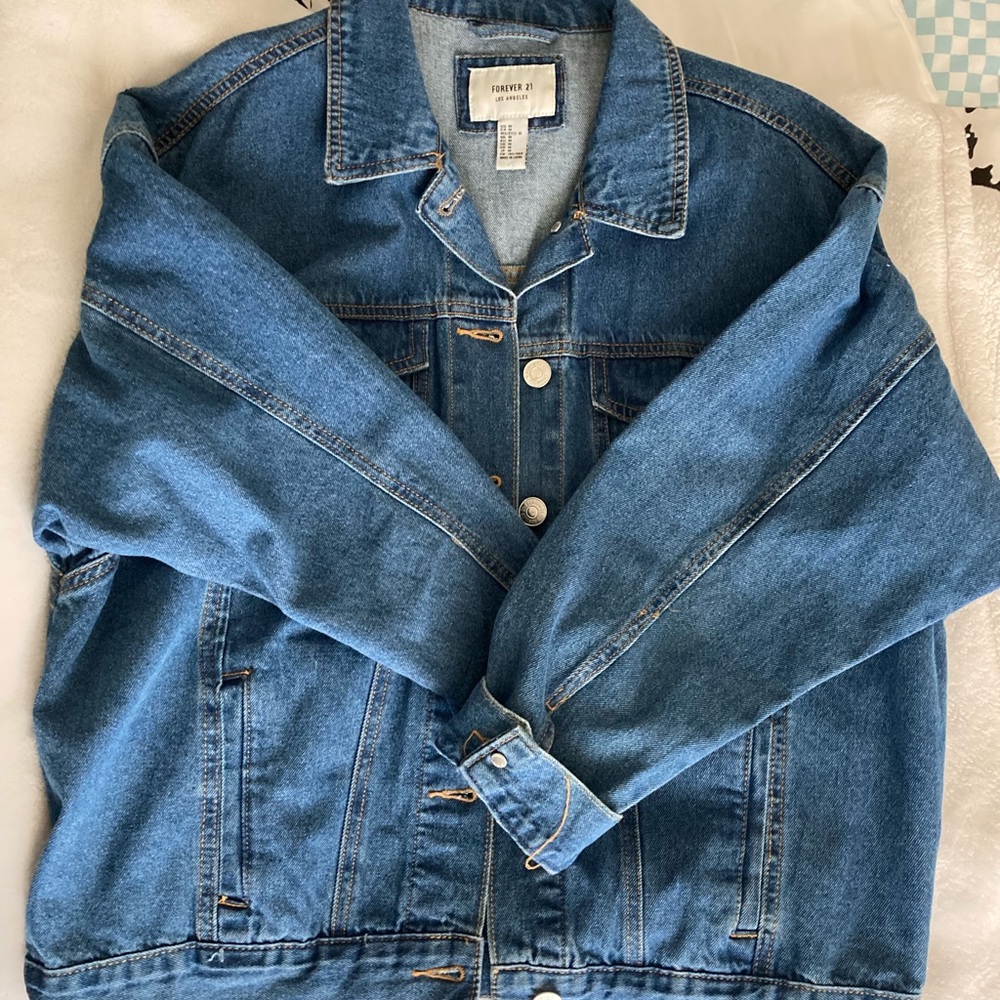 Forever 21 Medium Wash Jean Denim Jacket- Size M- Like New